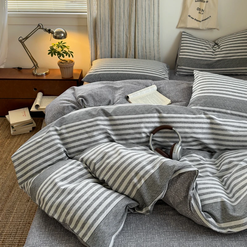 100% Cotton Plaid Style Duvet Cover Set with 2 Pillowcases - Soft & Breathable Bedding Set, Hypoallergenic, Easy Care